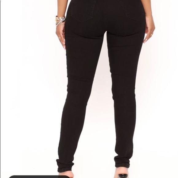 FASHION NOVA high waisted black jeans SIZE ONE - Picture 2 of 5